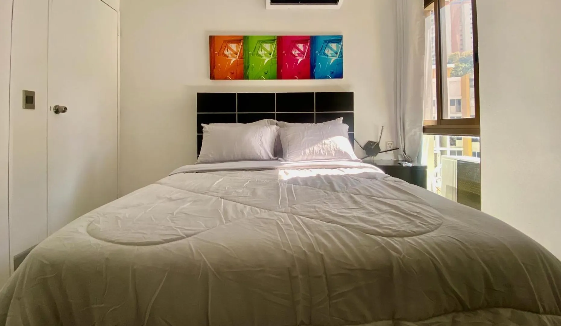 Super Stay In Caracas With 2 Rooms Pet Friendly Apartment