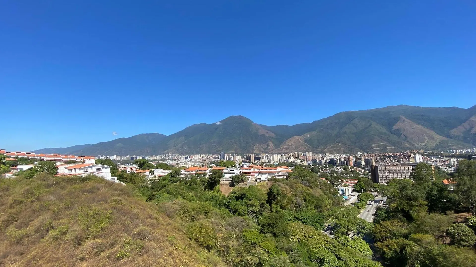 Super Stay In Caracas With 2 Rooms Pet Friendly