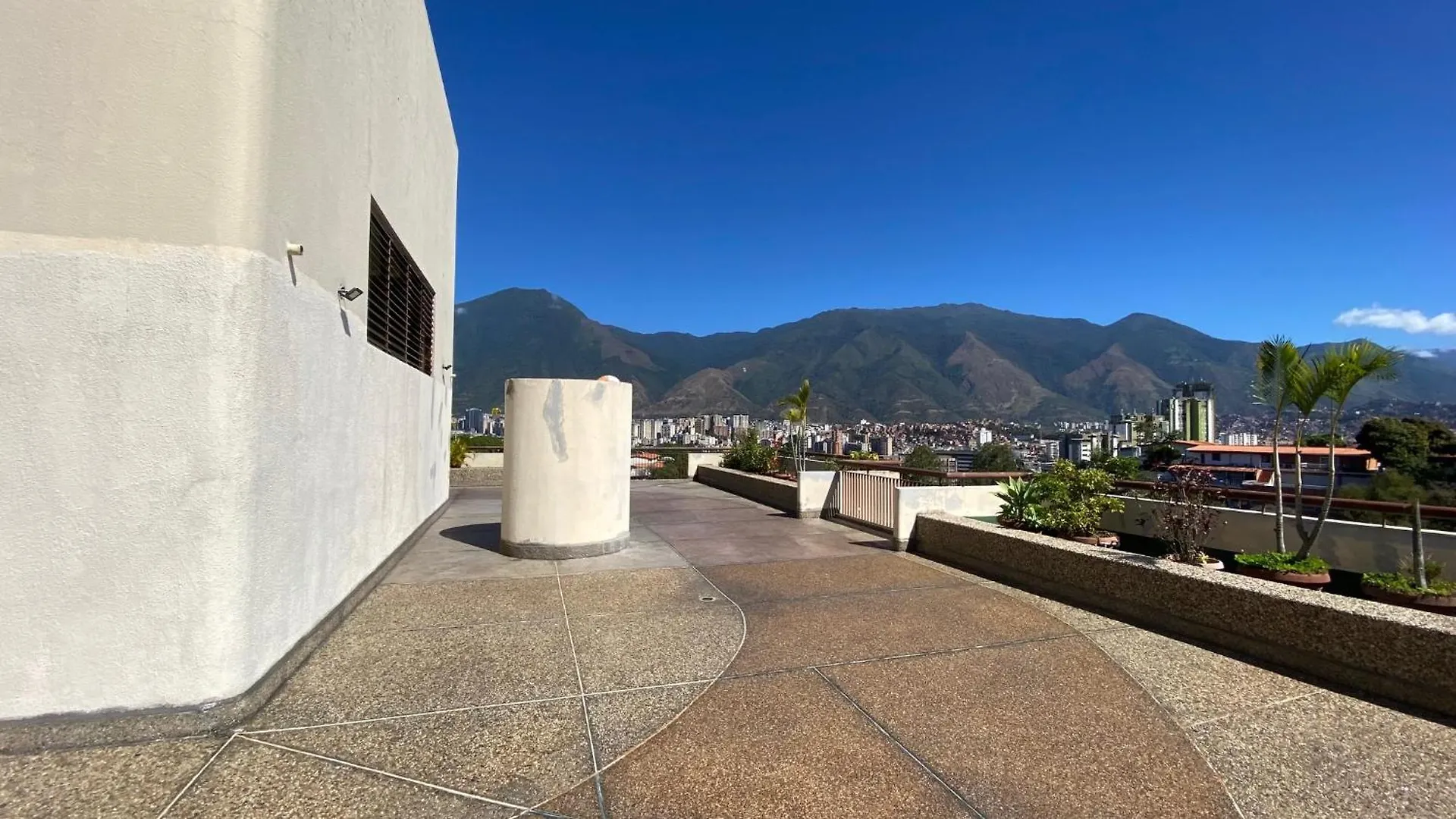 Super Stay In Caracas With 2 Rooms Pet Friendly 0*,  Venezuela